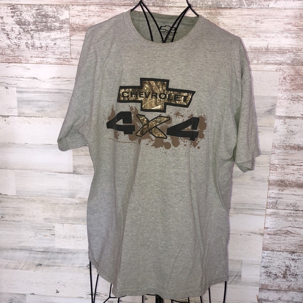 Chevy shirt 4X4 Chevrolet short sleeve shirt size XL camo print outdoor style​​